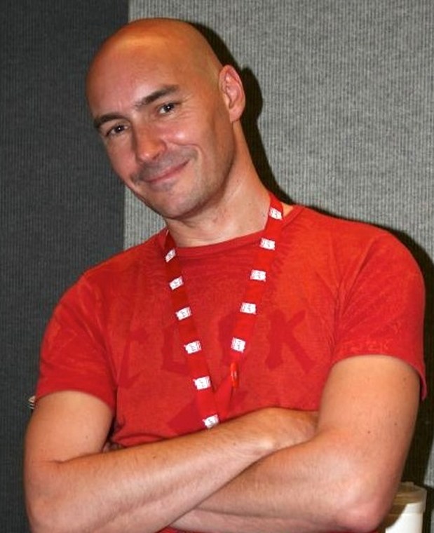 Grant Morrison, roteirista de Batman/Deadpool