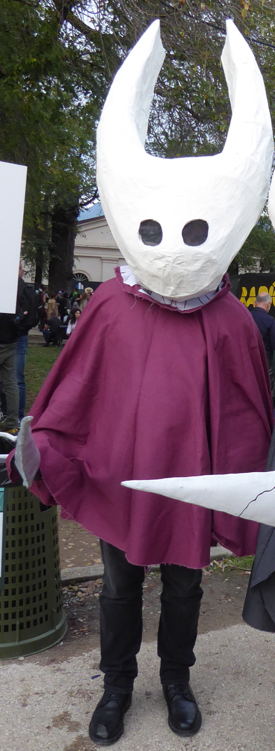 Cosplay de Hornet, protagonista de Silksong