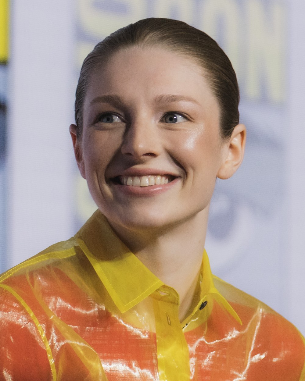Hunter Schafer na San Diego Comic-Con 2026, onde o teaser de Blade Runner 2099 foi apresentado